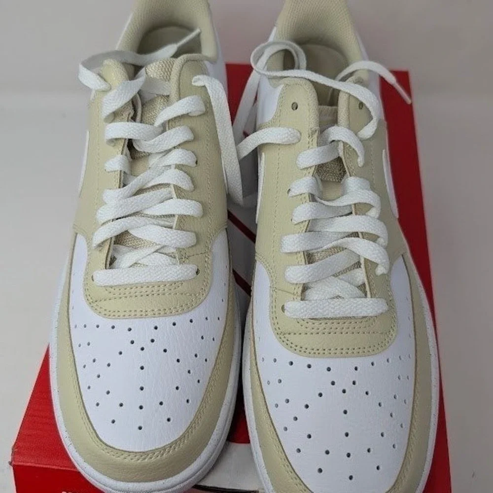 Nike Men's Court Vision Low‎ sneakers tan and white NWT sz 12